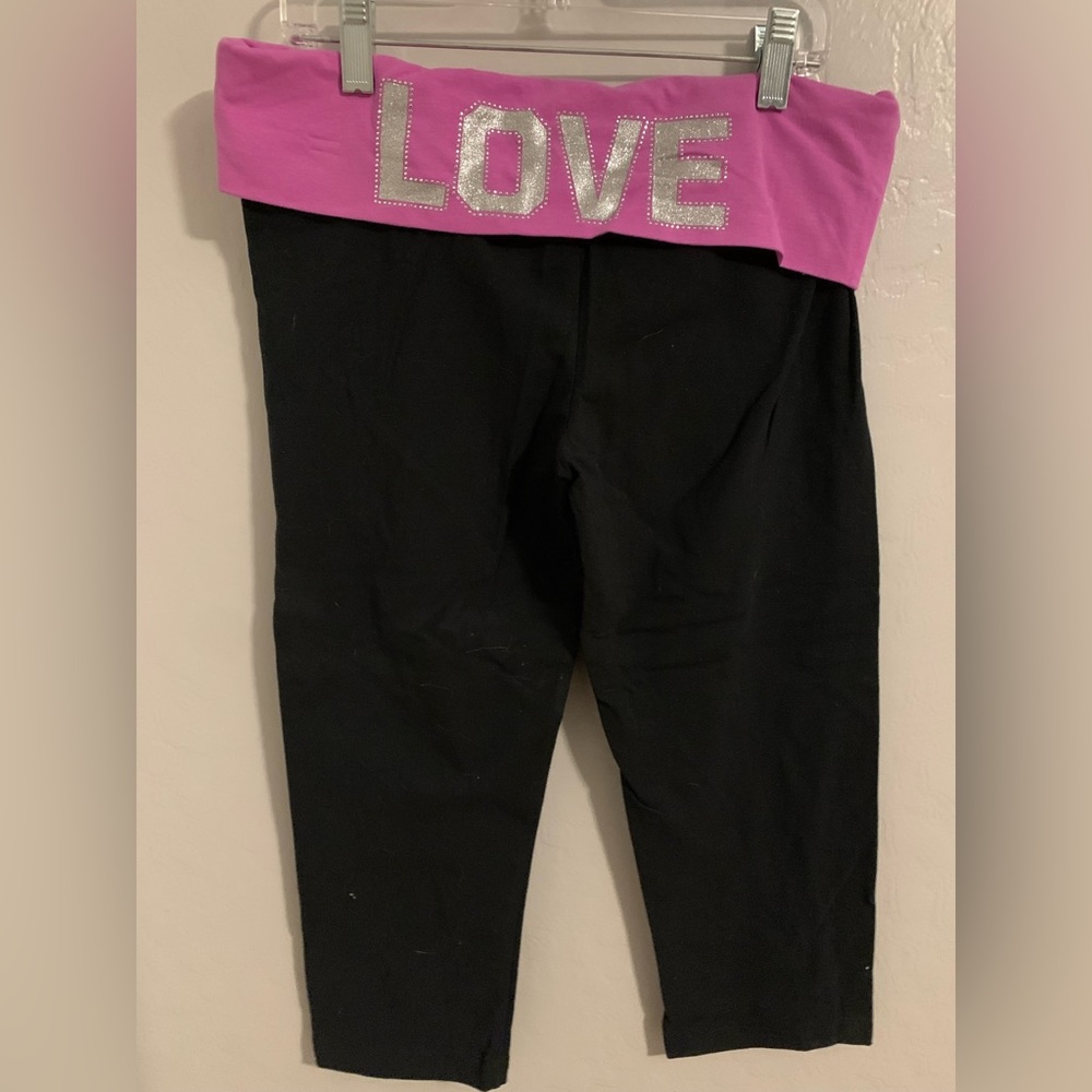 SO capri leggings